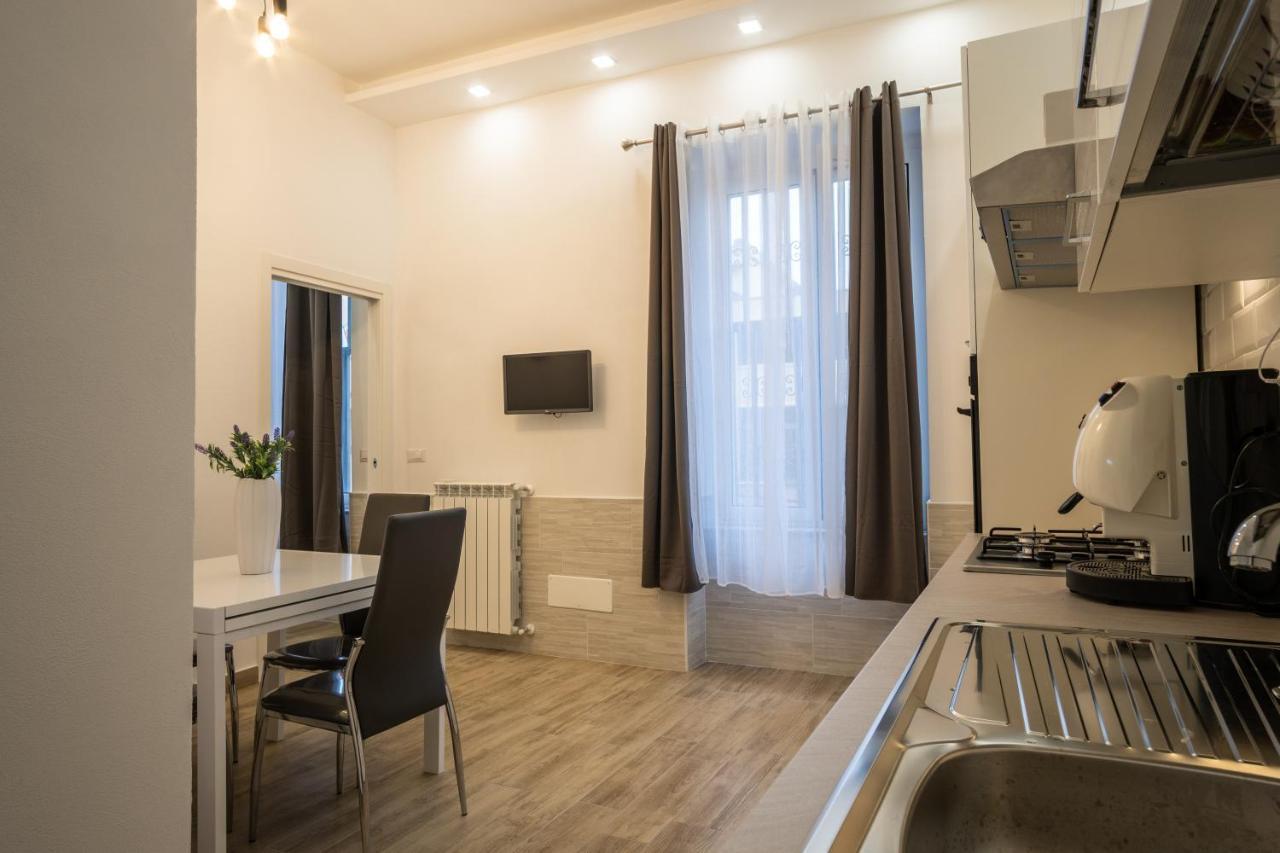 Ilioneo Apartments Наполи Екстериор снимка